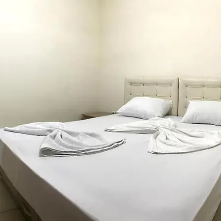 Ali Uenal Apart * אלאניה